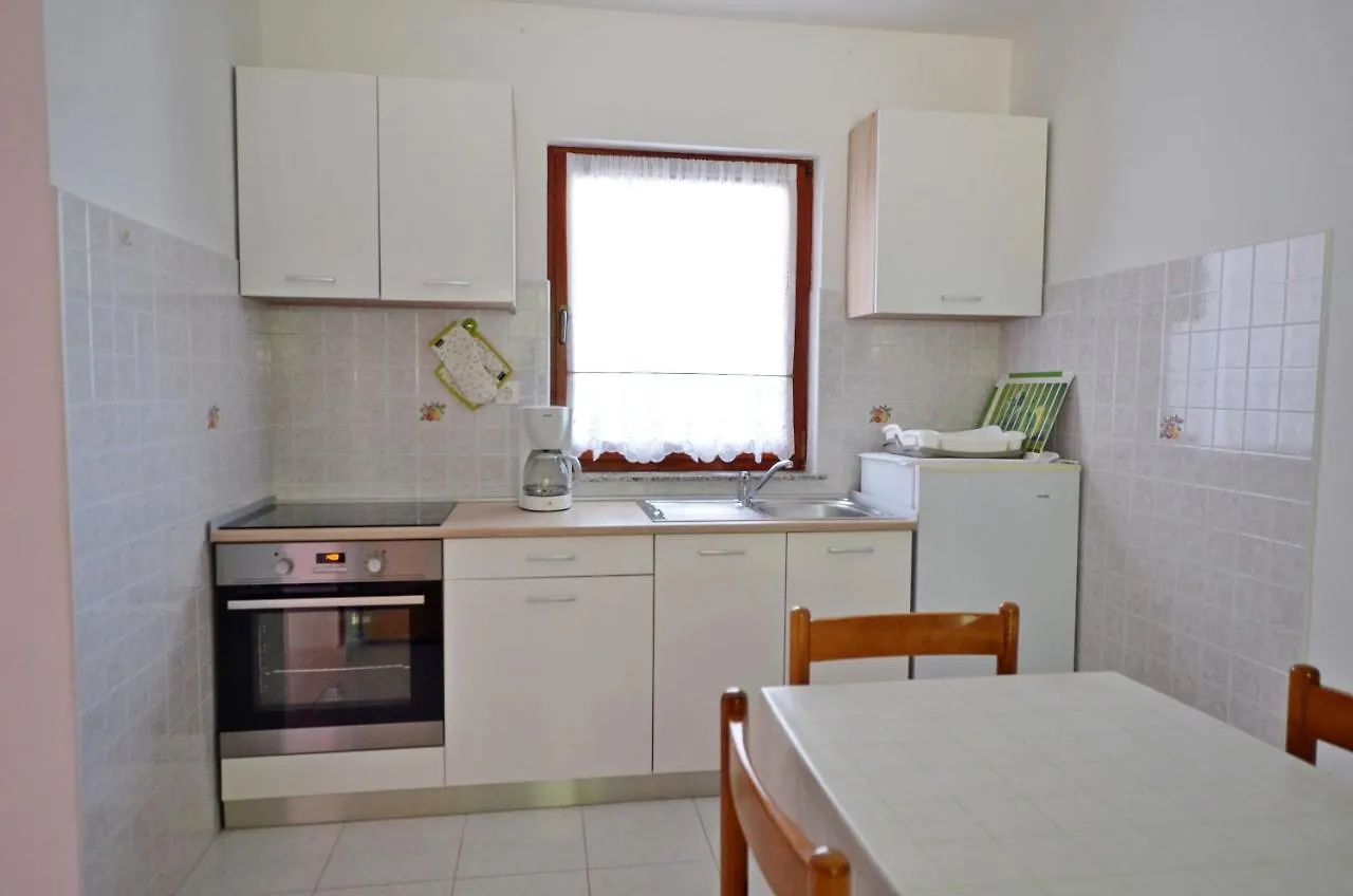 Apartment Ljiljana Fazana 0*,  كرواتيا
