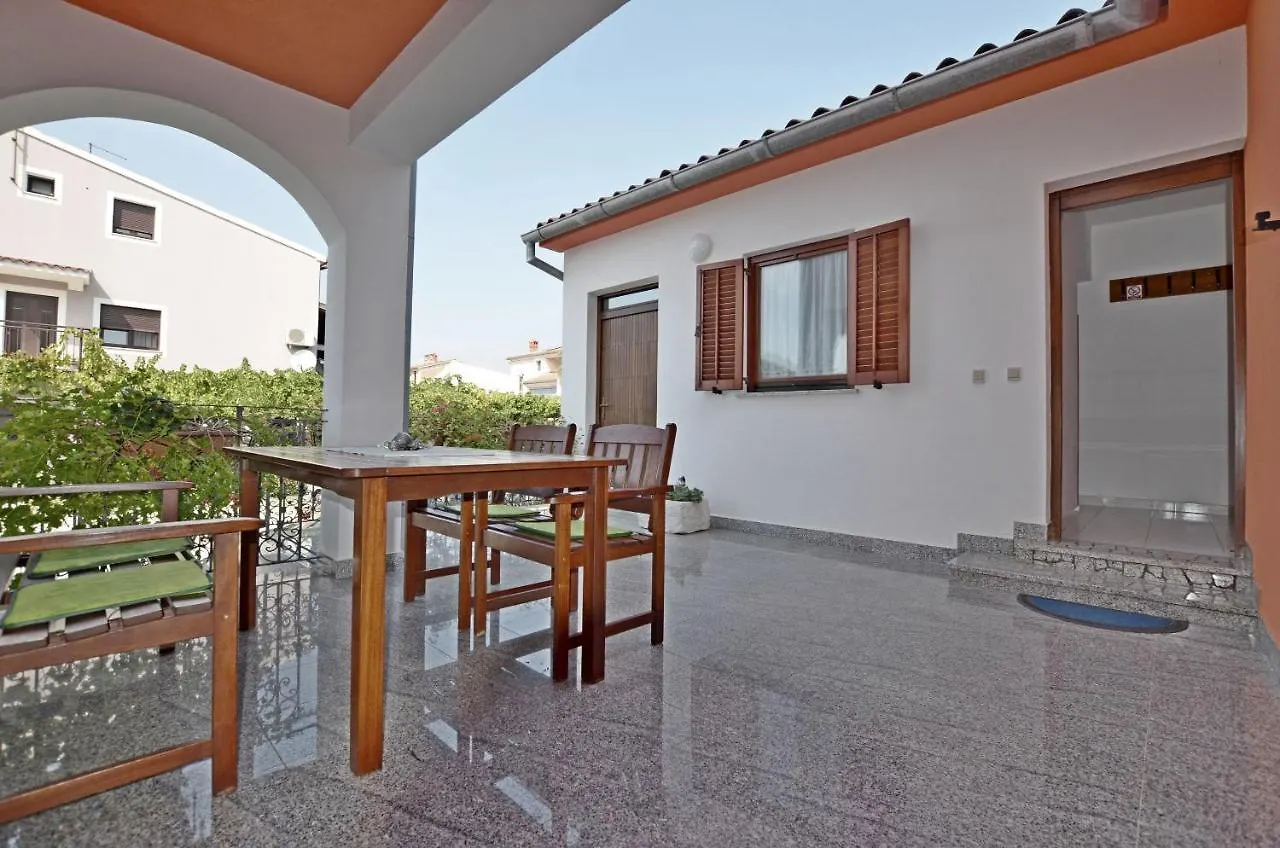Apartment Ljiljana Fazana